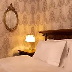 Castle Boutique
