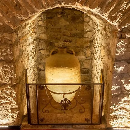 Castle Boutique *