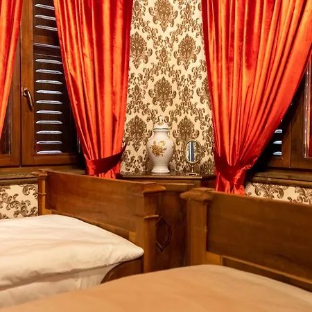 Castle Boutique Hotell Tirana