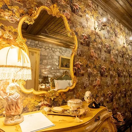 Castle Boutique Hotel *