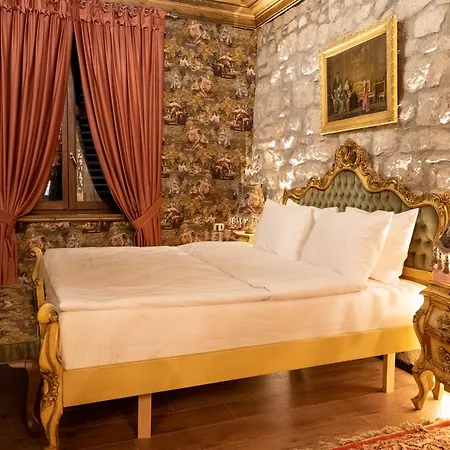 Castle Boutique Tirana