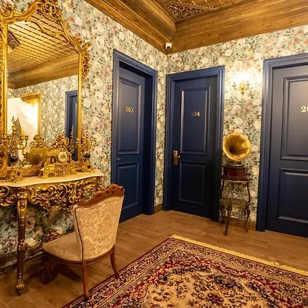 Castle Boutique Tirana