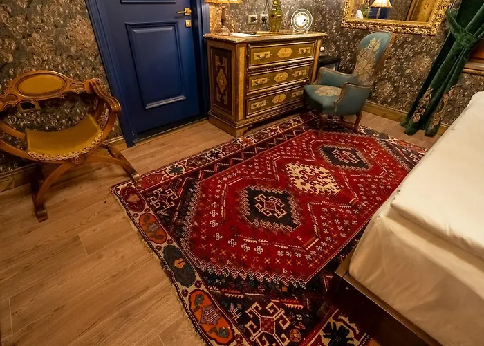 Castle Boutique 地拉那